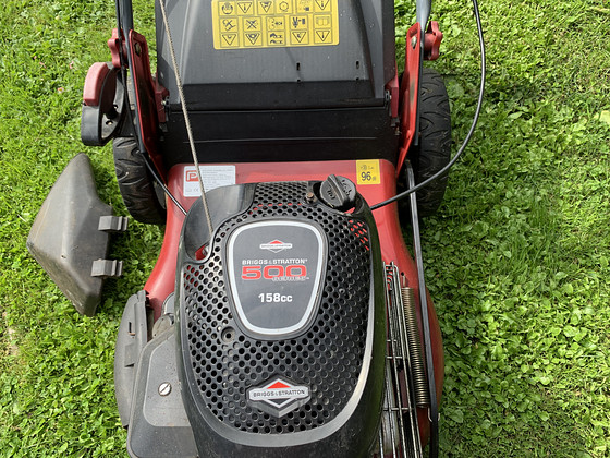 Газонокосилка Briggs & Stratton