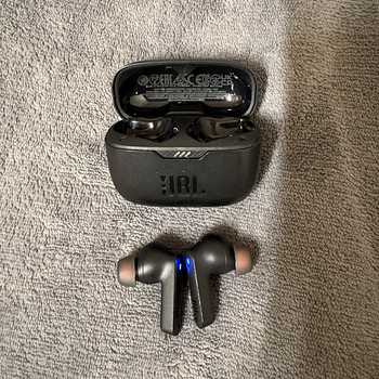 JBL Tune 230NC TWS