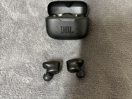 JBL Tune 130NC TWS