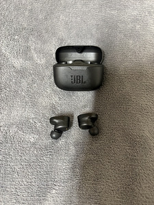 JBL Tune 130NC TWS (1 фото из 3)