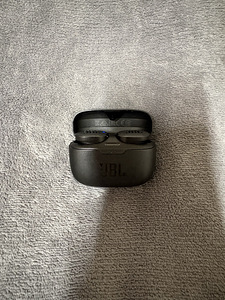 JBL Tune 130NC TWS (3 фото из 3)