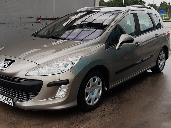 Peugeot 308 1.6 88kW. 2011г.