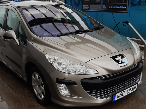 Peugeot 308 1.6 88kW. 2011г.