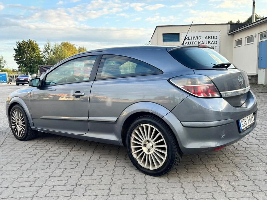 Opel Astra 1.6 77kW