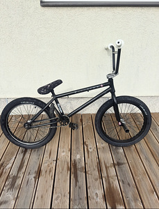 Division Brookside BMX — vähe kasutatud, uued osad (2 foto / 5)