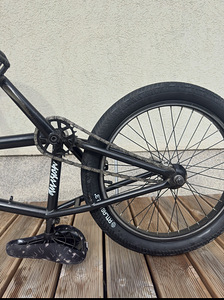 Division Brookside BMX — vähe kasutatud, uued osad (4 foto / 5)