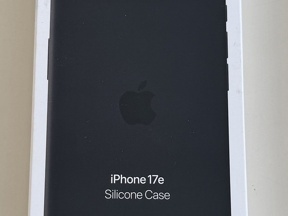 Apple iPhone 17e Silicone Case with MagSafe , Black