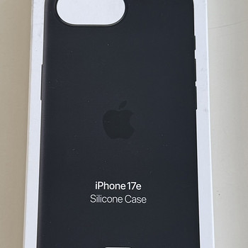 Apple iPhone 17e Silicone Case with MagSafe , Black