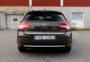 Citroen C4 дизель автомат (4 фото из 15)