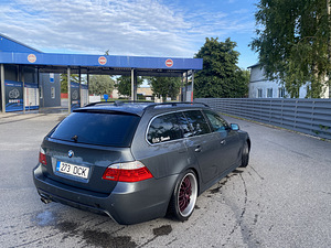 BMW e61 525d (5 фото из 10)