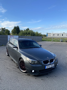 BMW e61 525d (6 фото из 10)
