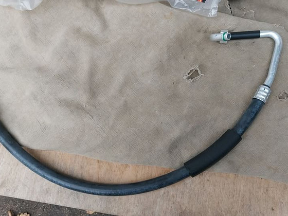 Трубка кондиционера VAG KTT160018