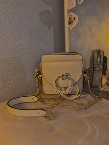 Chloé мини-сумка Joan Camera Bag (1 фото из 2)