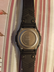 Väga heas korras retro elektrooniline käekell (5 foto / 5)