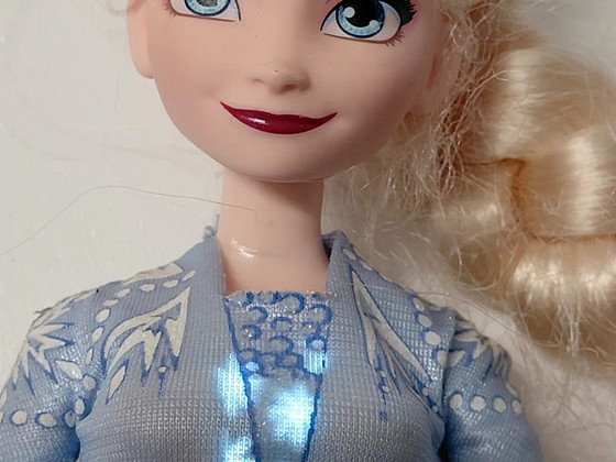 Кукла Эльза.