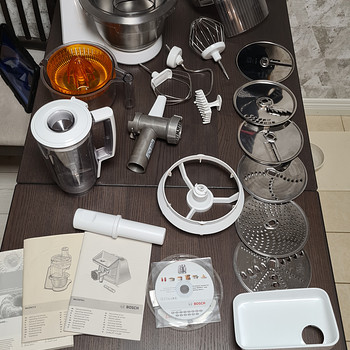 Кухонный комбайн Bosch MUM 5