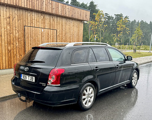 Toyota Avensis Facelift D-4D 2.0 93kW (4 foto / 8)