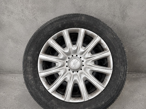 Bridgeston suverehvid velgedega R15