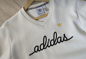 Толстовка Adidas S (3 фото из 3)