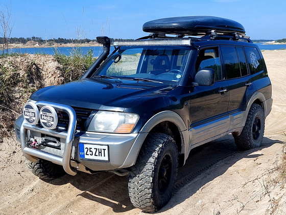 Mitsubishi pajero