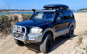 Mitsubishi pajero (1 foto / 15)
