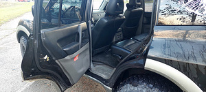 Mitsubishi pajero (3 foto / 15)
