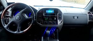 Mitsubishi pajero (7 foto / 15)