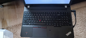 Lenovo Thinkpad E550 (2 foto / 3)
