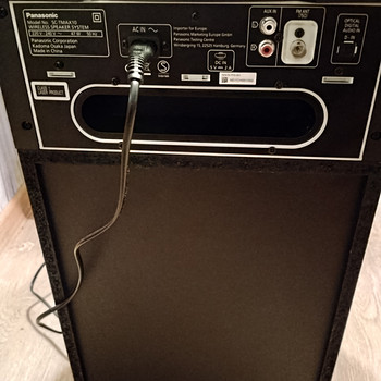 Võimas audiosüsteem Panasonic SC-TMAX10 (Bluetooth, karaoke)