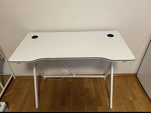 Стол детский (2 фото из 2)