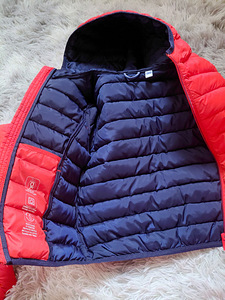 Продам куртку детскую (3 фото из 3)