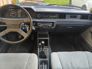 Mitsubishi Tredia TURBO (3 фото из 6)