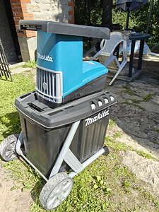 Измельчитель веток makita UD 2500 (2 фото из 3)