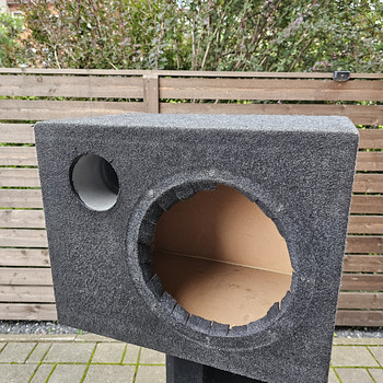 Subwooferi kast