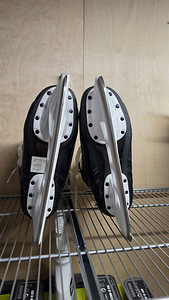 Хоккейные коньки Bauer NS20 (3 фото из 4)