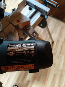 Продается деревообрабатывающий станок Makita LS 0815FL+ стол (1 фото из 4)