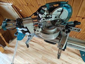 Продается деревообрабатывающий станок Makita LS 0815FL+ стол (4 фото из 4)