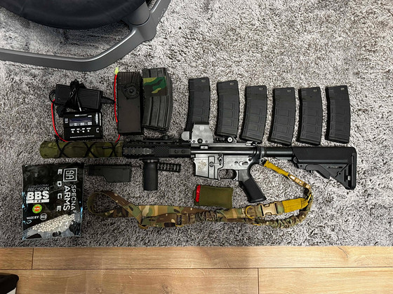 Specna Arms SA-B02 с модификациями + доп. аксессуары