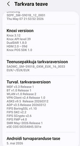 Samsung Galaxy S22 (3 фото из 8)