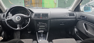 VW Golf 4 (6 фото из 7)