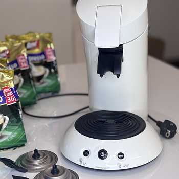 Philips Senseo Original кофемашина + кофейные чалды