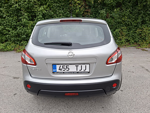 Nissan Qashqai 2.0 104kW (10 foto / 14)