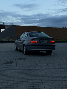 BMW 318i 2.0 105КВТ (4 фото из 15)