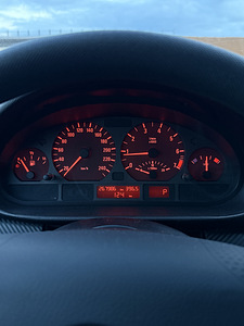 BMW 318i 2.0 105КВТ (12 фото из 15)