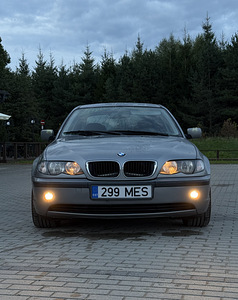BMW 318i 2.0 105КВТ (2 фото из 15)