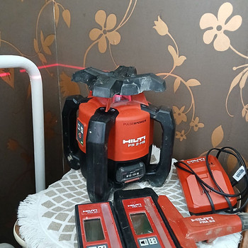 Hilti PR 2-HS — ротационный лазерный нивелир