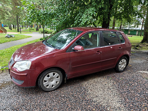 Volkswagen Polo (3 фото из 6)