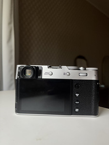 Fujifilm X100V (в отличном состоянии, 14 тыс. срабатываний затвора) (2 фото из 10)