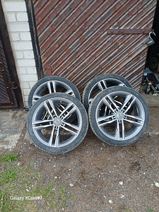 Диски Audi A4 (1 фото из 3)