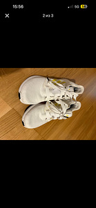 Женские кроссовки Adidas (1 фото из 2)
